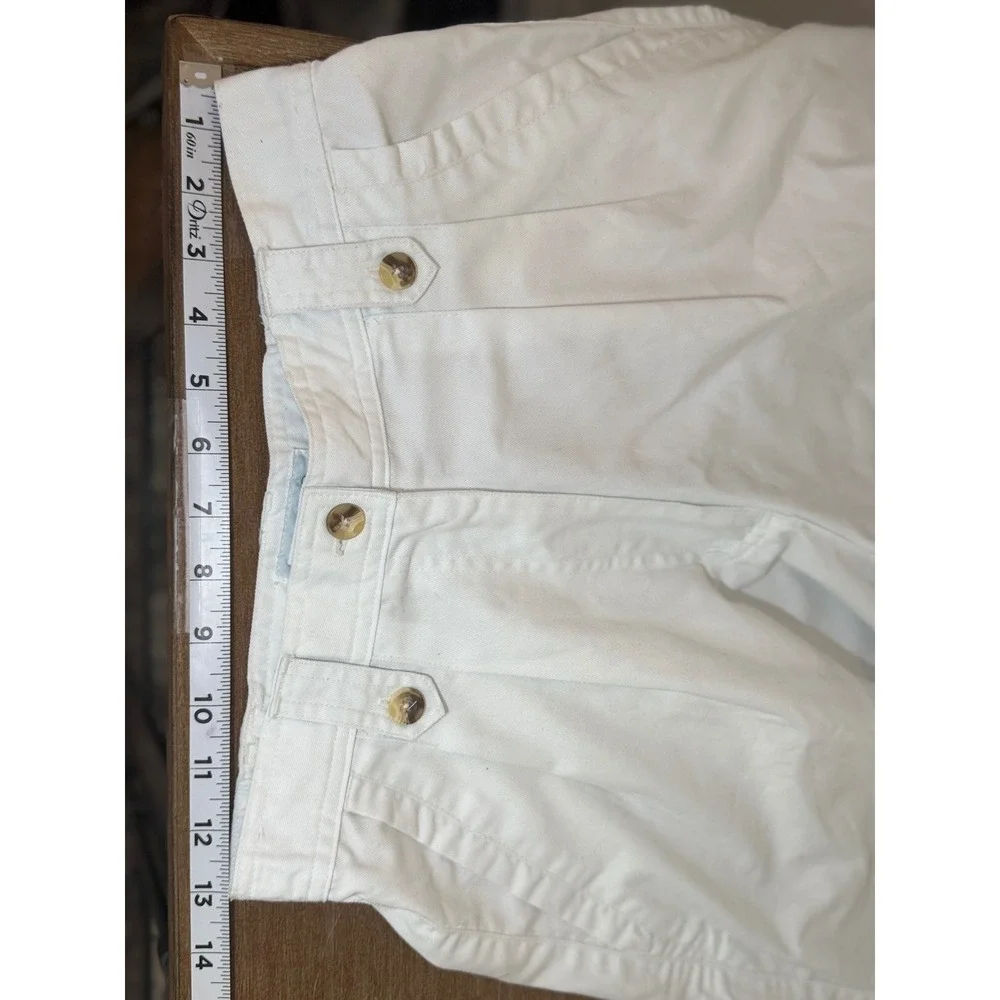 SweetBriar Women's White High Waist Pleated Bermuda Shorts Vintage Grandmacore‎